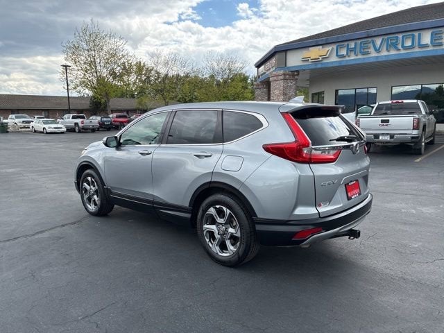 2018 Honda CR-V — rear three-quarter view