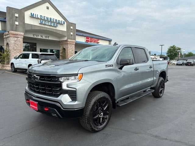 2026 Chevrolet Silverado 1500 LT Trail Boss in Sterling Gray Metallic — front three-quarter view
